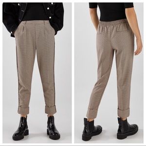 Bershka jogging trousers. Size M.